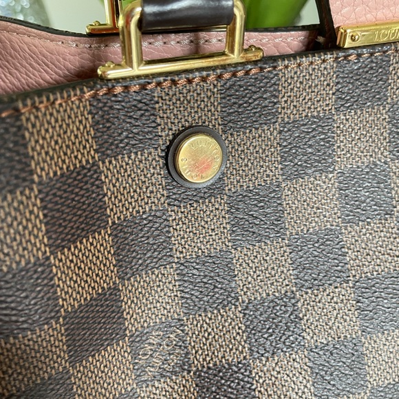 ❌SOLD❌ Louis Vuitton Damier Ebene Taurillon Brittany Bag - Picture 4 of 16